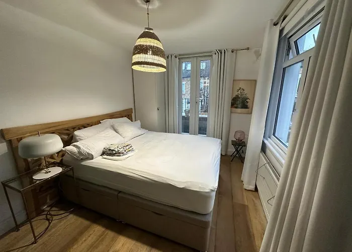 Central London Apartment Near Chelsea